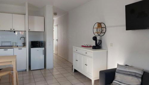 Charmant T2 avec piscine à 2 min de la plage - FR-1-239-1104 - Foto 5