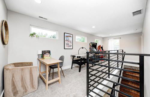 Indy Getaway - 5BR - Sleeps 16 - Arcade games - Perfect for families and groups - Foto 57