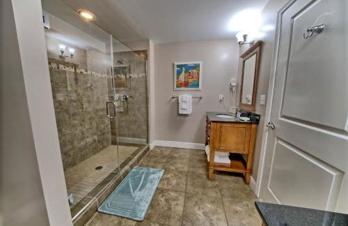 Sterling Breeze - Luxury Beach Front Condo - Photo 32