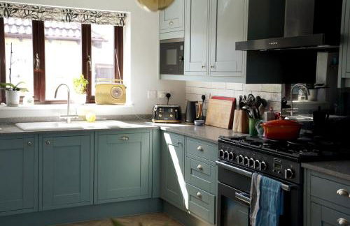 Atworth Haven: 4-Bed Home with Garden - Foto 26