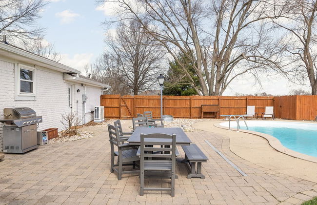 Hometown Hideaway - 4BR 2 5BA Pool Game Room - Foto 56