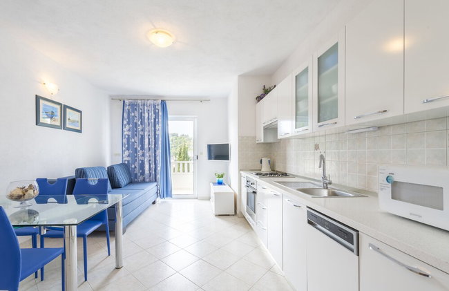 Apartmani Nikolina - Photo 39
