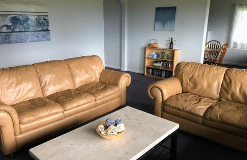 2 Bedroom Suite: Views, Private Entrance, EVchgr - Foto 10