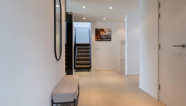 Attractive Villa With Jetty - Foto 3, Recepción