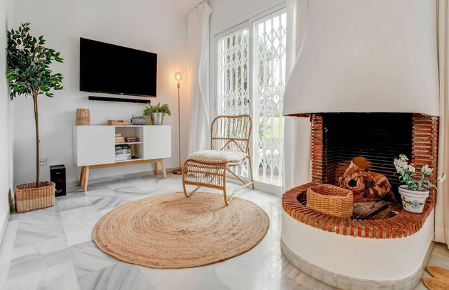 Relaxed Retreat With Pool - Photo 19