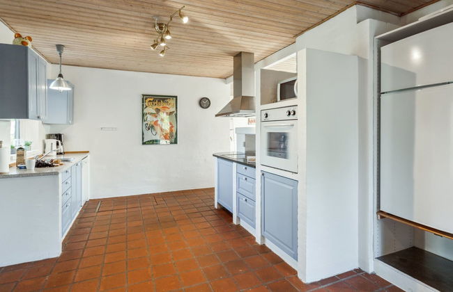 "Cajsa" - 200m from the sea - Foto 9