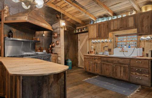 Mimi's Mother Pearl: Includes (2) 4-door UTV's - Foto 20