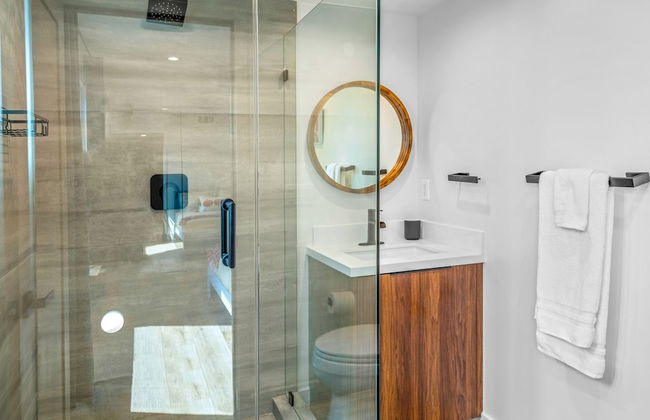 Stylish Sherman Oaks Townhouse W/ 3 Master Suites - Foto 17