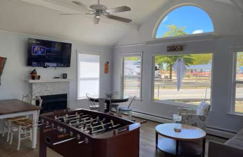 Caseville Splash and Sand Beach House - Photo 35