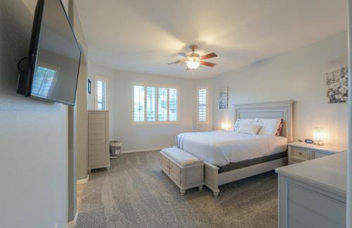 Pet friendly 3br 2ba Private optional heated Pool BBQ grill Golf Clubs close to park - Foto 37