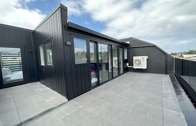 Royal Residency - Photo 16