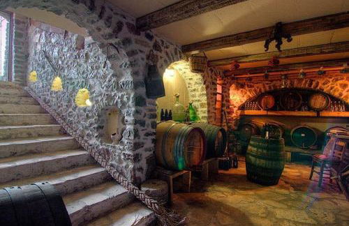 Elia Meronas - Photo 27