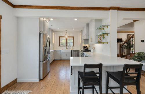 27 South - Large Lux Retreat With Hot Tub & Gameroom - Foto 33