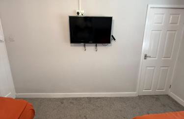 2Bed Contractor & Family Stay Kingswinford DY6 - Foto 6