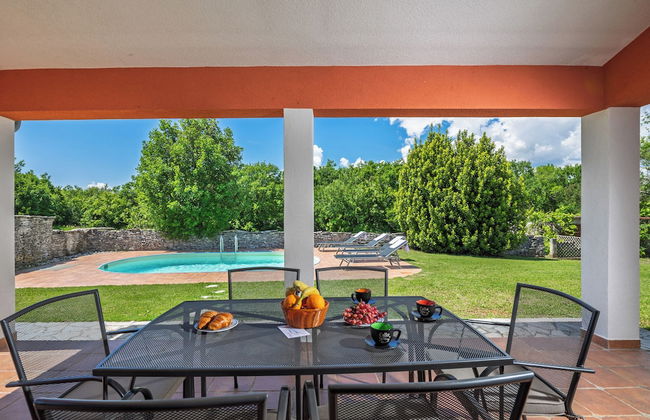 Pool House In Greenery - Foto 32