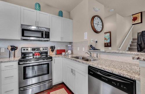 4 BD 3 BA Lucaya Village 23-101 - Foto 11