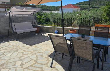 Olive Tree's House - Photo 22