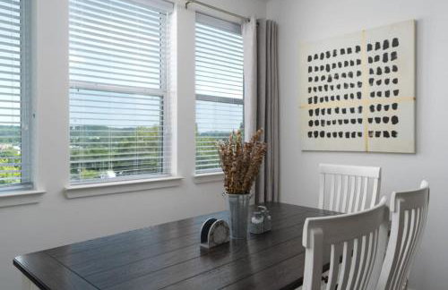 PetFriendly Getaway with Pool and Gym - Foto 28