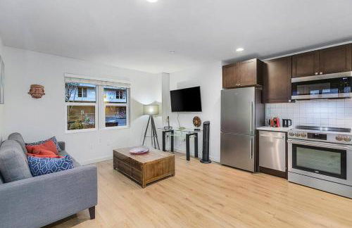 The Sweetest Hideaway - 81 Walkscore! - Foto 25