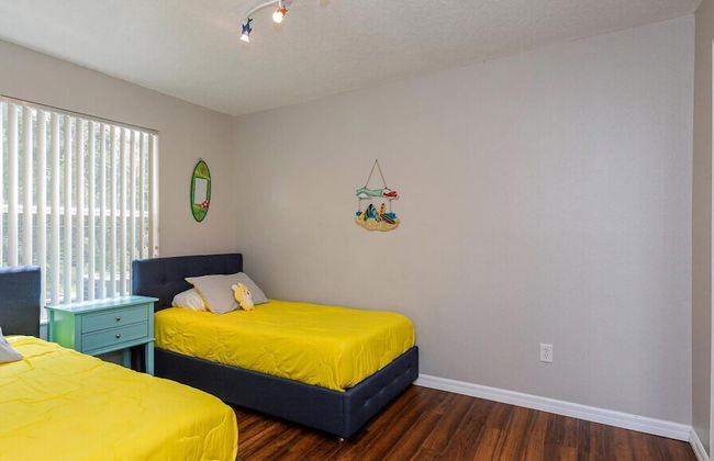 Villas at Island Club Community, Pools, Jacuzzi and More! - Photo 23