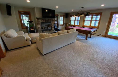 P5 Ski-in Ski-out rare find Presidential View single family with garage pool table ping pong - Foto 19