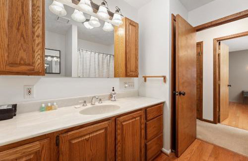 Majestic Escapes Hot Tub Firepit Deck Large Yard - Foto 19