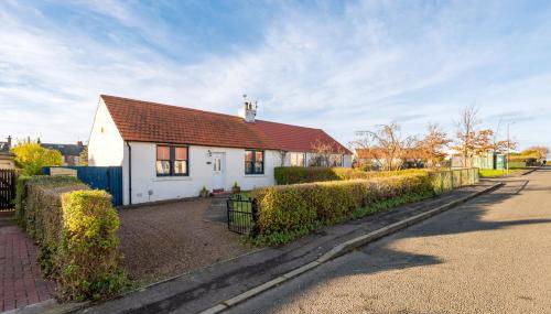 Sunset Retreat - Photo 2, Garden, Garden view