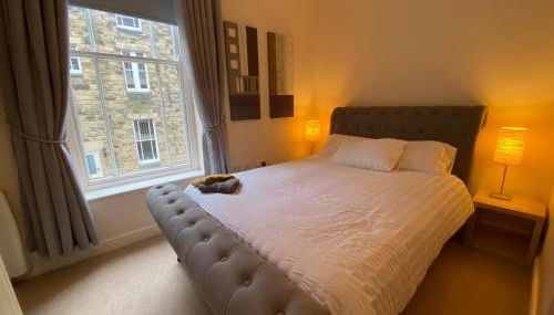 Fabulous 2 bed Historic Ground floor apartment Belper with free car parking next to property - Foto 4