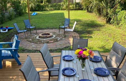 Pensa-Cozy Downtown bungalow, w/ backyard oasis! - Foto 12