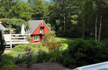 Beautiful House in the Woods, Huge Yard, Hot Tub - Foto 54