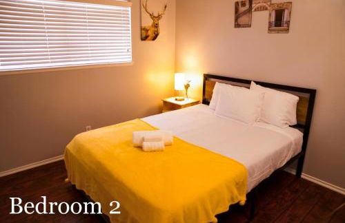 Enchanting Garden with Luxe Jacuzzi Spacious Yard - Foto 28