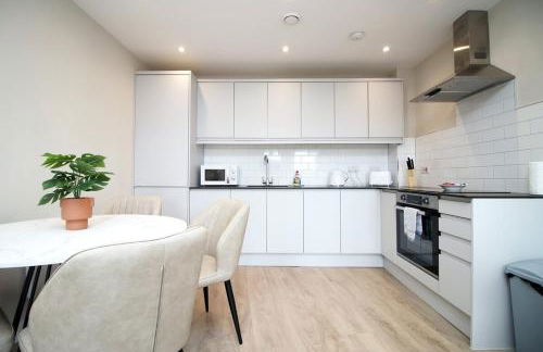 Stylish 2-Bed Apartment in the Heart of Cardiff Bay - Foto 18