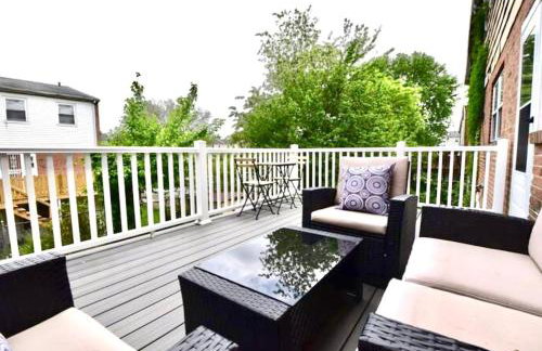 Tuscany 2900 - Classic Italian Style 3BR w Parking near Airport - Foto 37