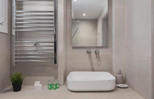 The Vouliagmeni Penthouse - Photo 32