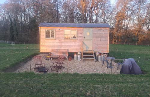 Luxury Shepherds Hut set in a countryside setting - Foto 6