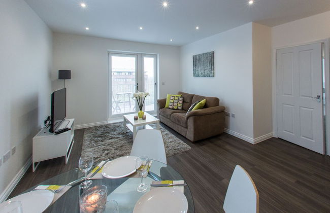 Campbell Park by ShortstayMK - Photo 18