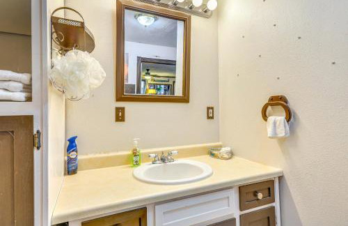 4 Mi to Sandy River Access Studio with Mtn Views! - Photo 15