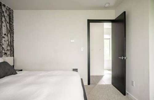 Stylish Urban Retreat w Rooftop Deck - Foto 10