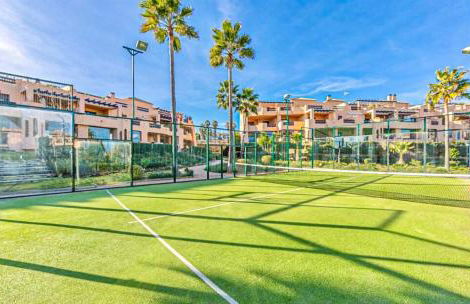 Casares Beach Golf Apartment With Private Garden Direct Pool Access - Photo 25