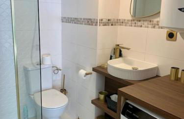 "Le Doux Mer" - Studio Royan Hyper Centre - Classé 3 étoiles - 2 pers - 150m plage - Foto 16