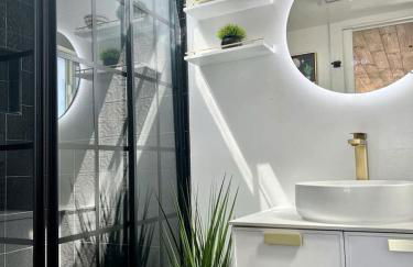 Stunning Tiny House with Picnic Space, Barbecue and Fire Pit in Meadview, Arizona - Foto 9