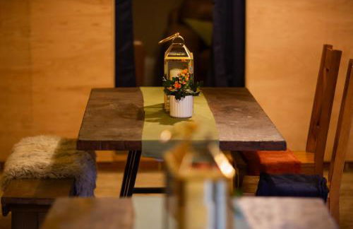 Countryside Cabin on 5 Acres Countryside with Outdoor Firepit, Cinema and converted Stables - Foto 45