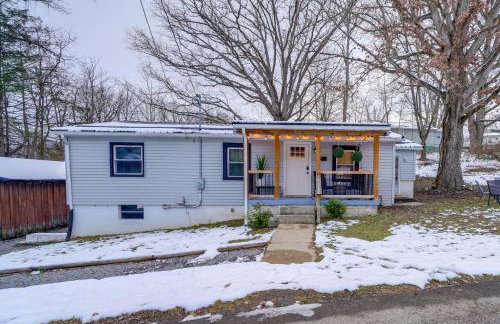 Walk to Dtwn Fayetteville Family Home with Fire Pit - Foto 24