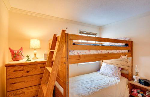 Unique Thornton Townhome Swim, Ski, and Hike! - Foto 18