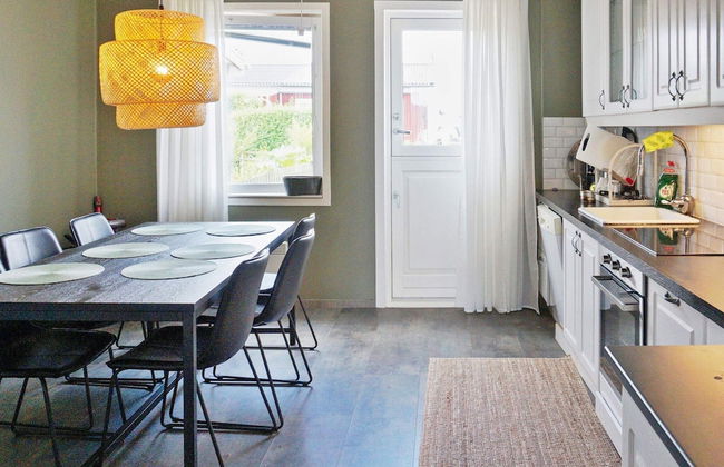 5 Person Holiday Home in Hallstavik - Photo 8