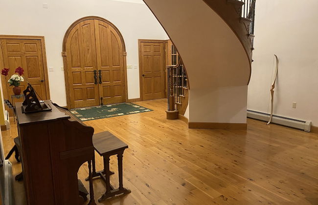 Chestnuthill Countryside Manor - Photo 4