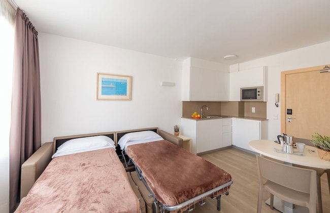 Atenea Park - Suites Apartments - Photo 55