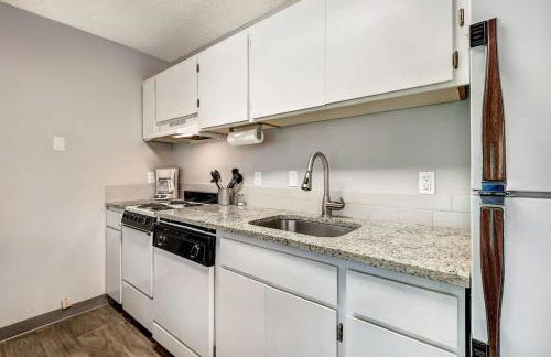 Riverfront Condo Next to Park and Downtown Bend - Foto 22