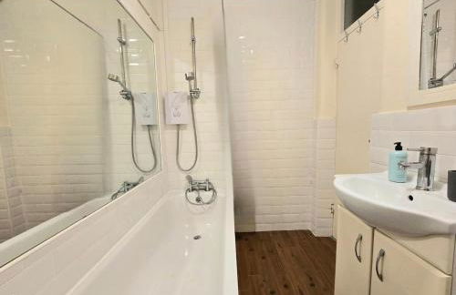 2BR Gem Stylish & Spacious Kings Cross Flat - Foto 4