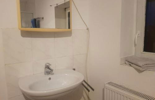 Zweibettzimmer mit Bad auf Pferdehof in Much - Foto 6